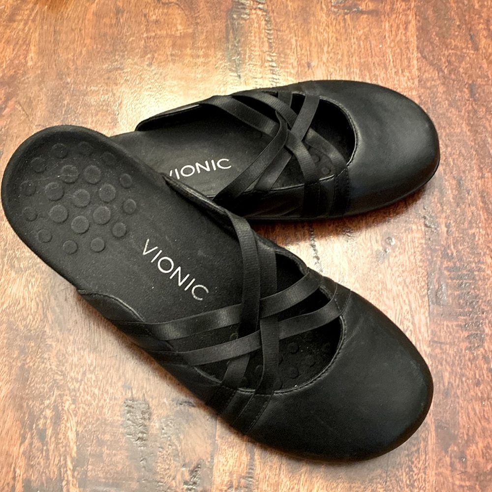 Vionic Claire Slip-on Mules • sz 9 US • Black